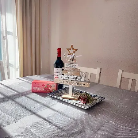 Apartment Blanca *